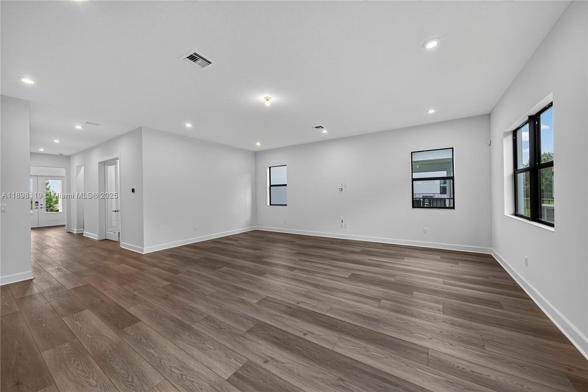 Empty room, Interior, Recessed Lighting, Wood Texture Flooring