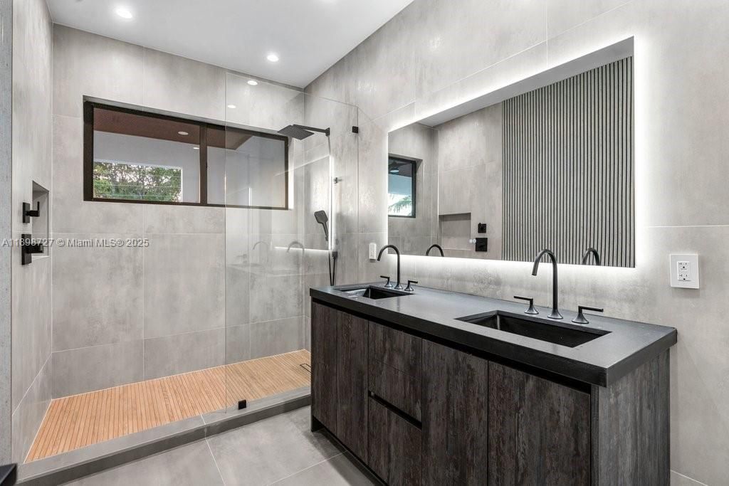 Bathroom, Dual Sink Vanities, Glass Shower, Interior, Recessed Lighting