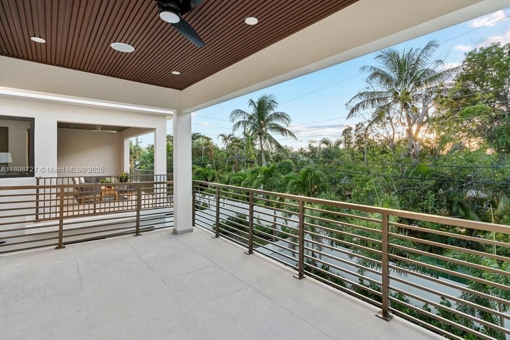 Exterior, Recessed Lighting