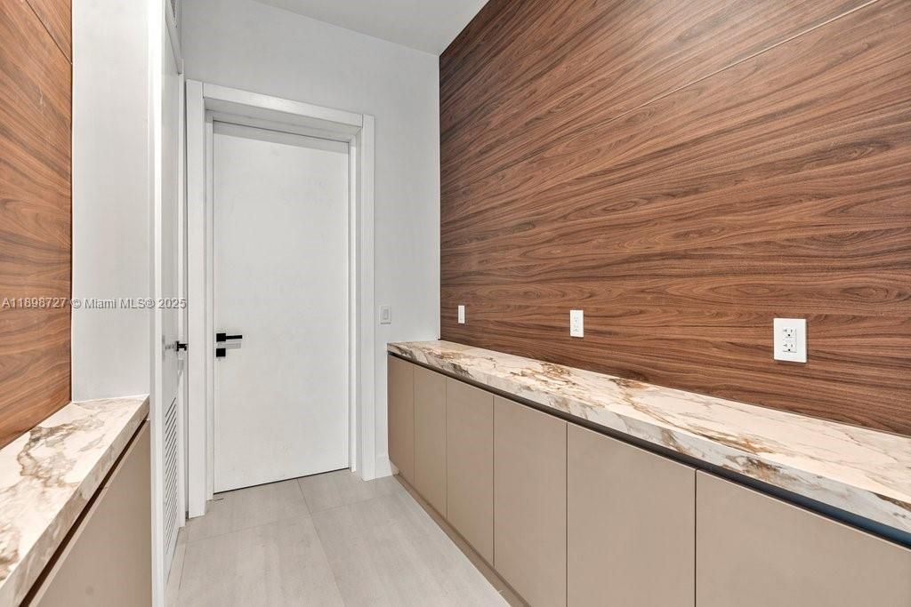 Interior, Wooden Walls