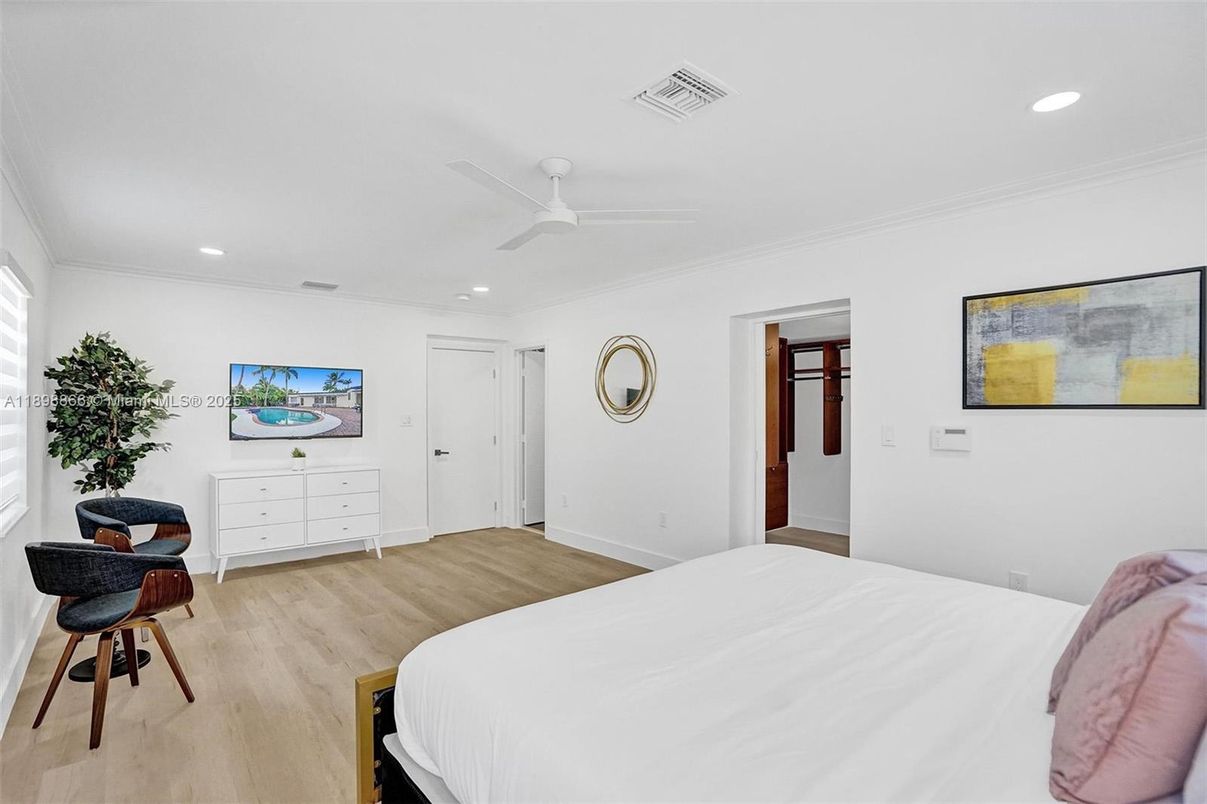 Bedroom, Interior, Recessed Lighting, Wood Texture Flooring