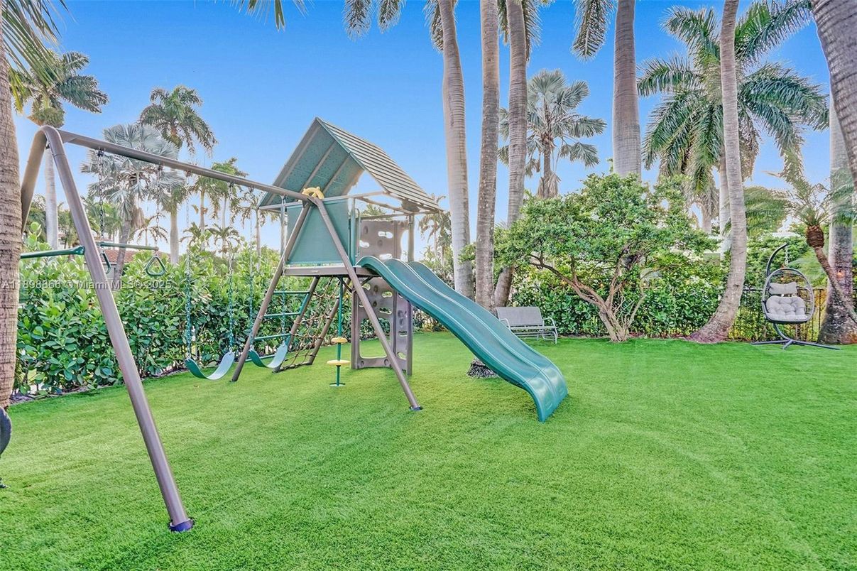 Backyard, Exterior, Playground