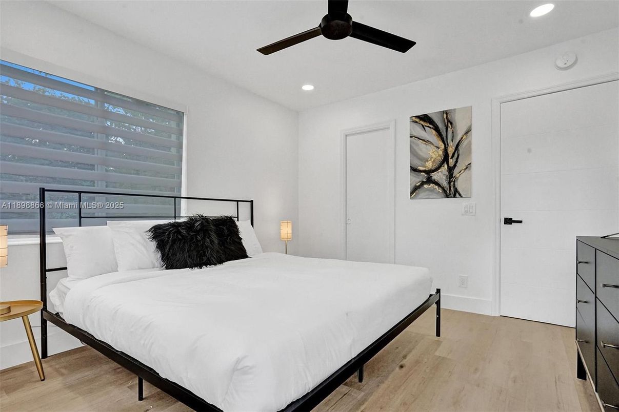 Bedroom, Interior, Recessed Lighting, Wood Texture Flooring