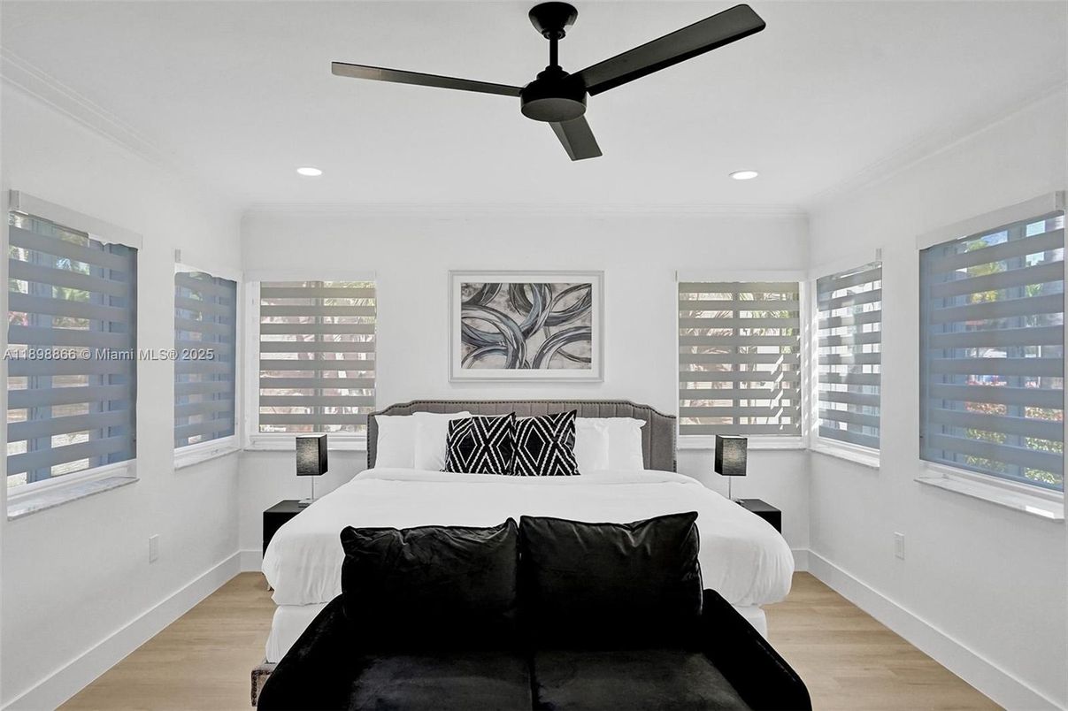 Bedroom, Interior, Recessed Lighting, Wood Texture Flooring