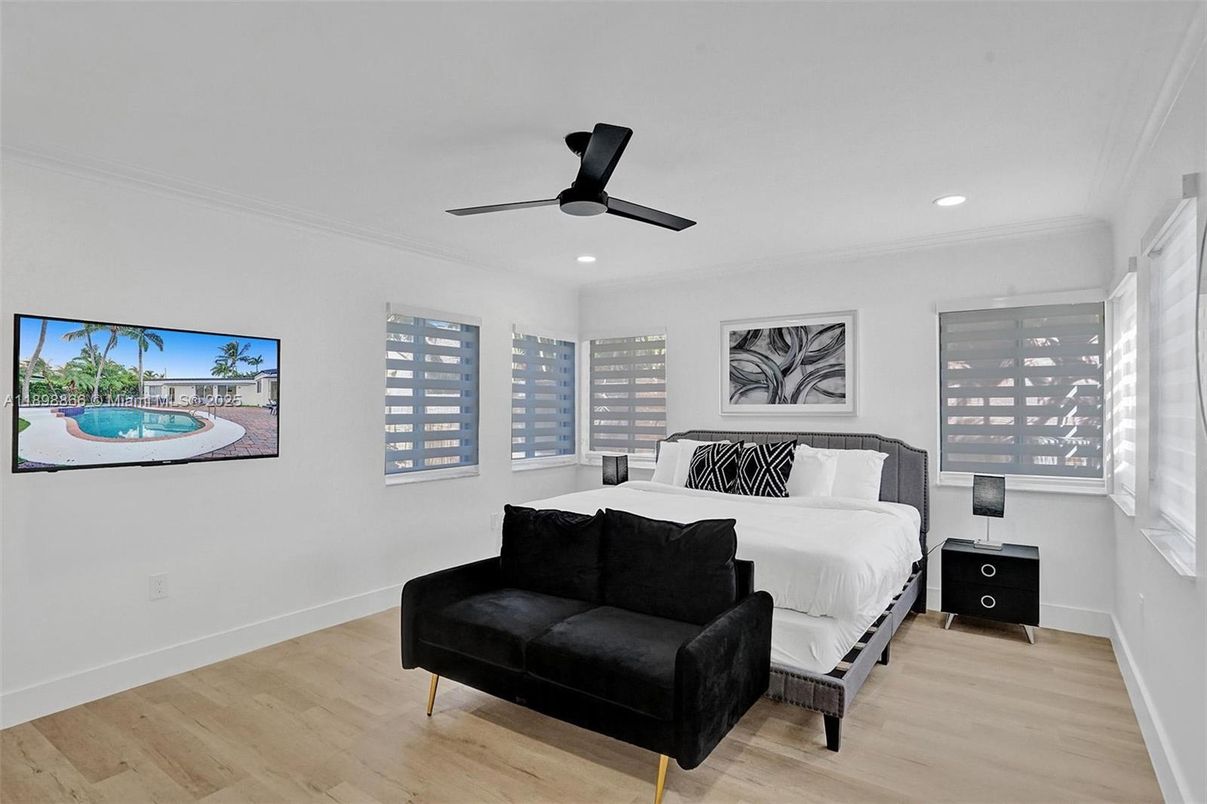 Bedroom, Interior, Recessed Lighting, Wood Texture Flooring