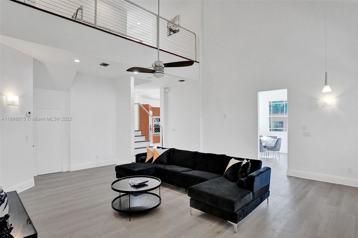 Interior, Living room, Pendant Lights, Recessed Lighting, Wood Texture Flooring