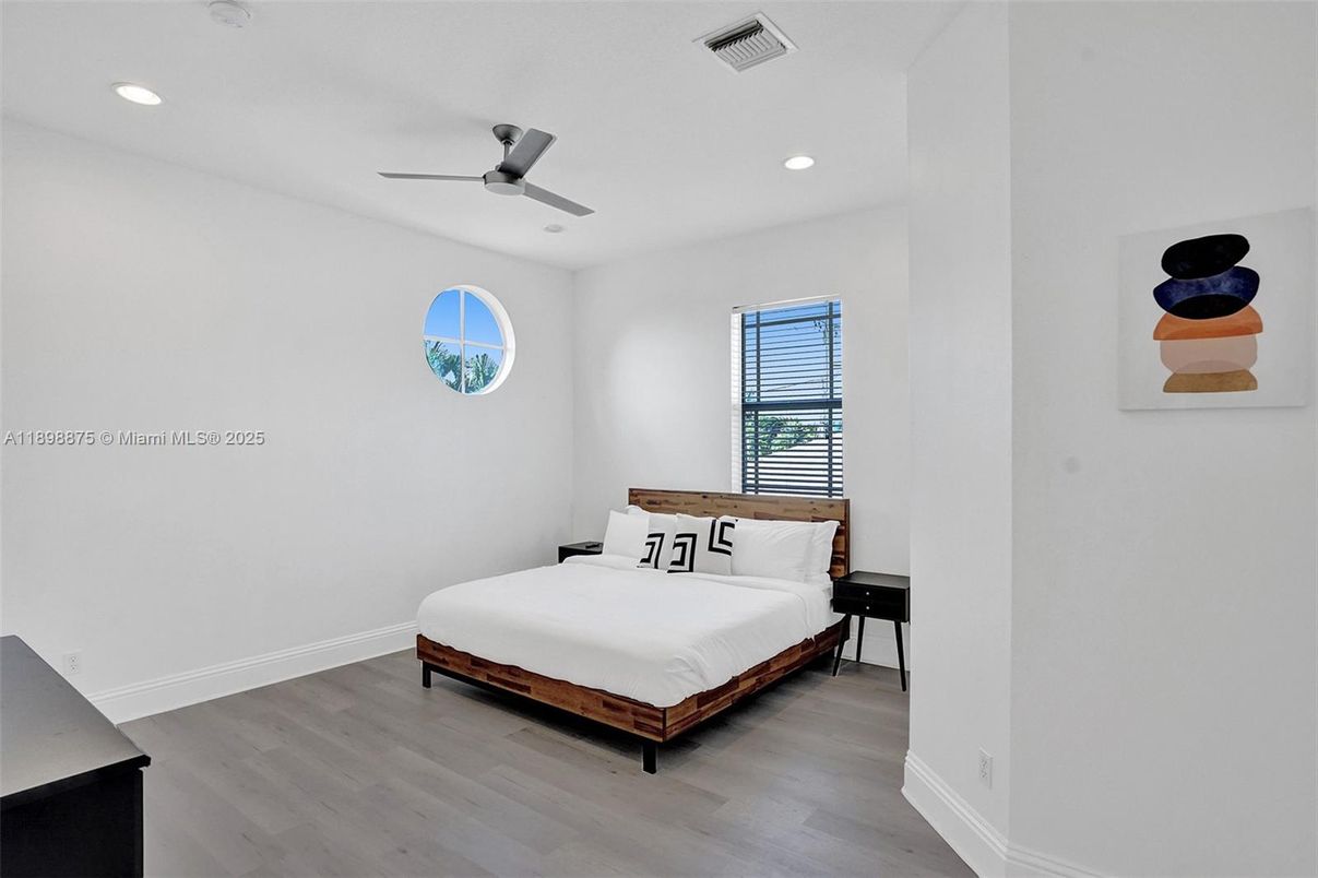 Bedroom, Interior, Recessed Lighting, Wood Texture Flooring