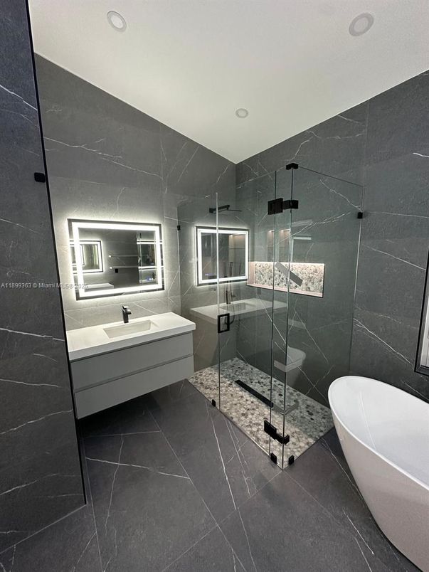 Bathroom, Free Standing Baths, Glass Shower, Interior, Recessed Lighting
