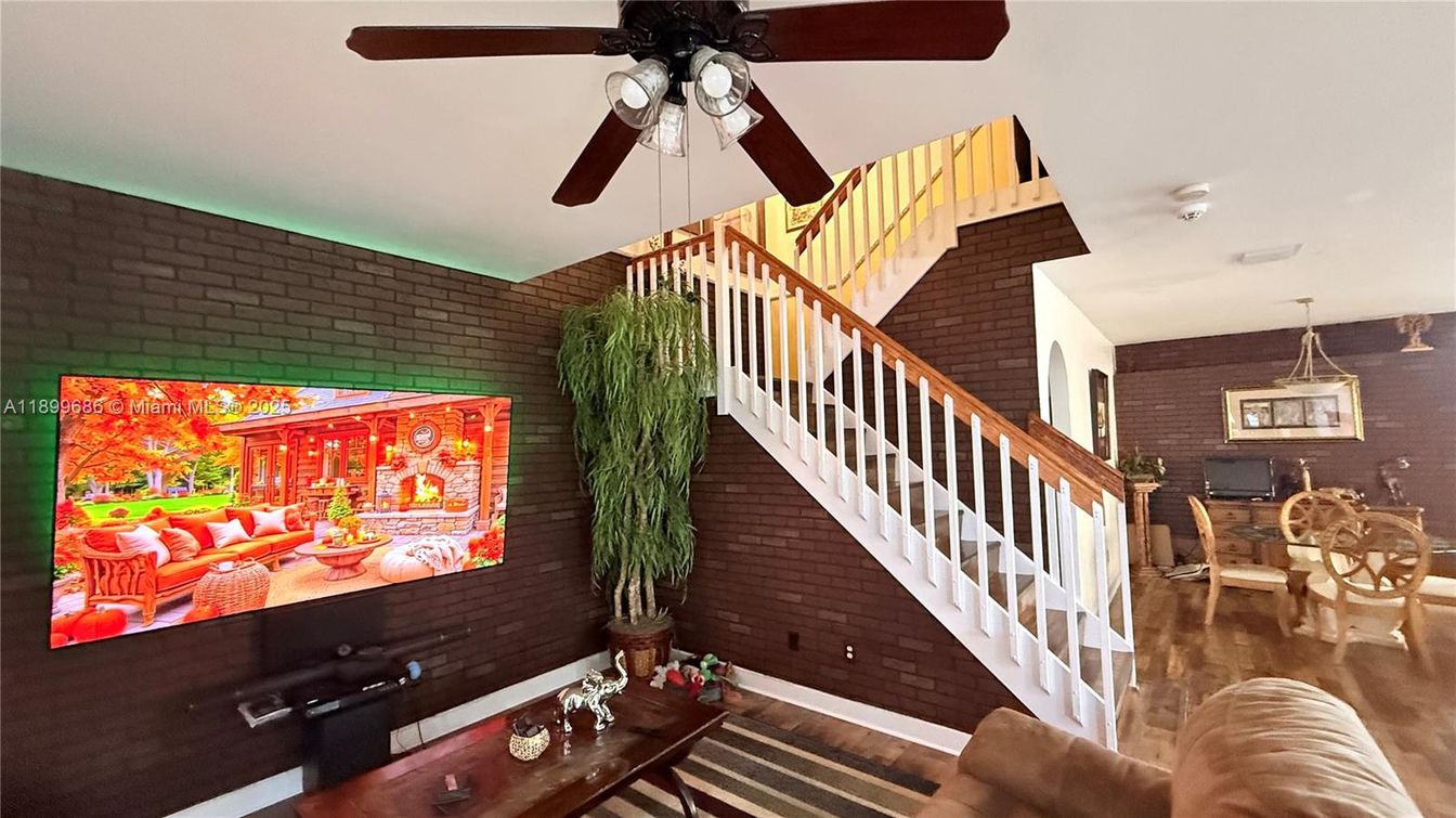 Dining room, Interior, Pendant Lights