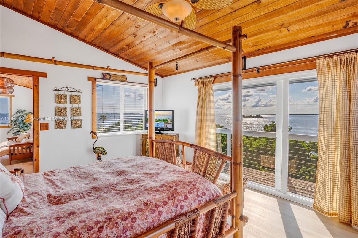 Bedroom, Interior, Water, Wooden Beams, Wooden Ceilings, Wood Texture Flooring