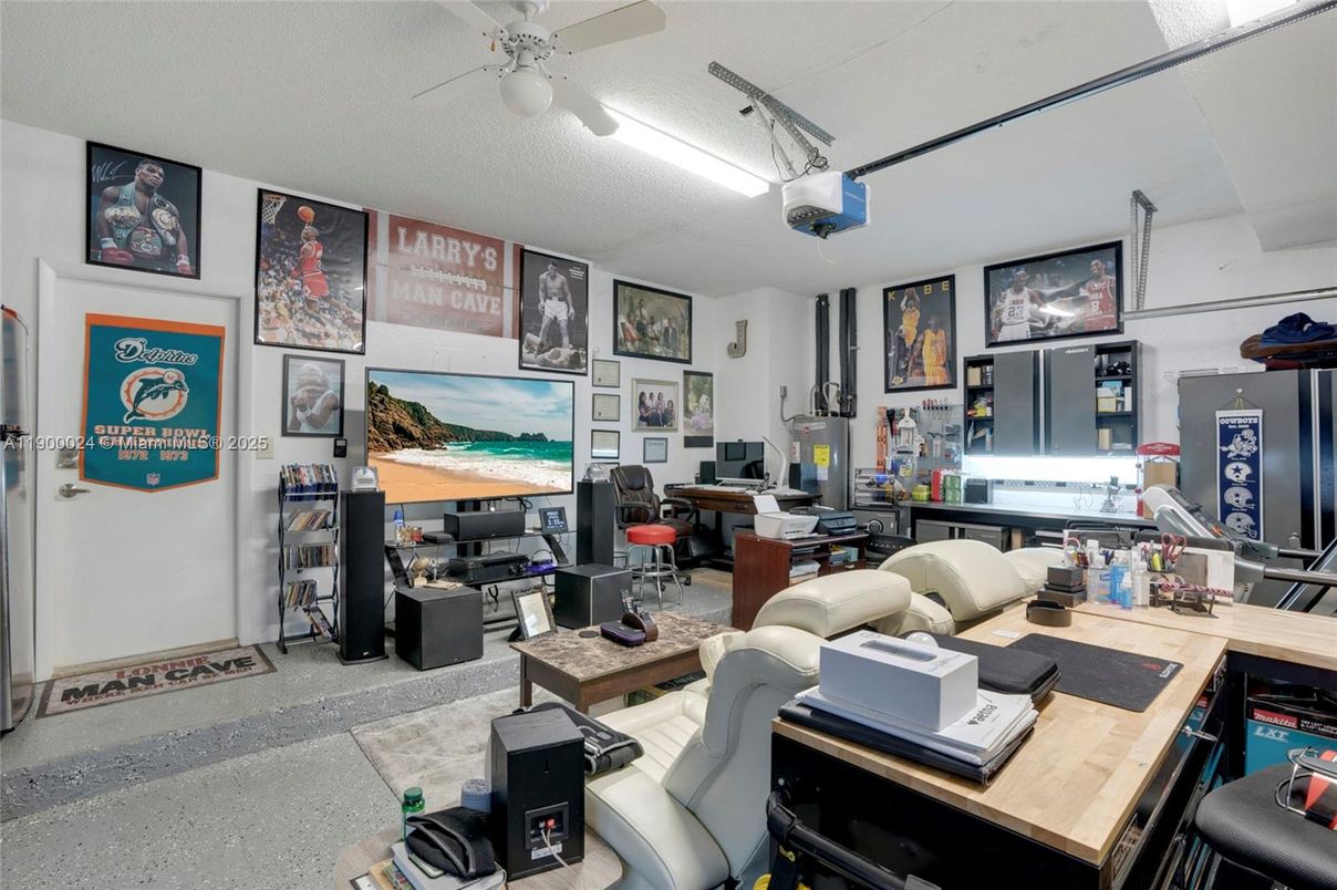 Home Office, Interior, Living room