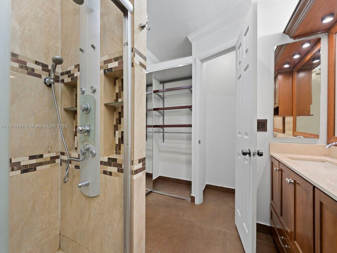 Bathroom, Interior, Recessed Lighting, Walk-in Closets
