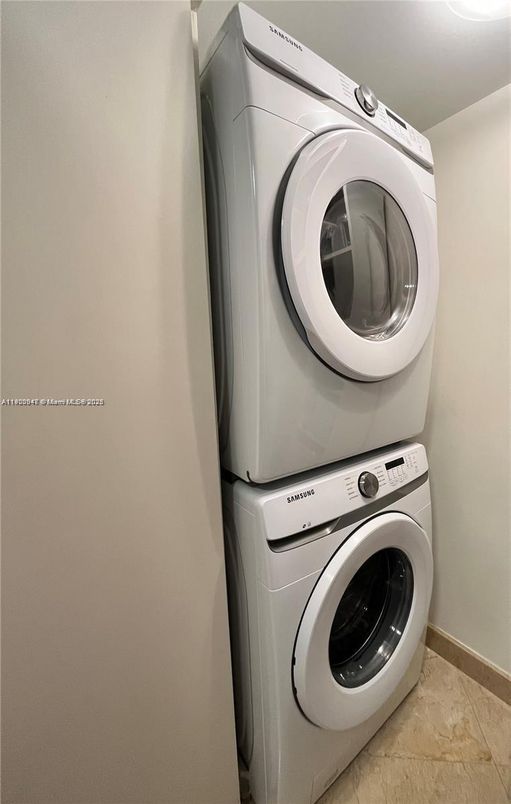 Interior, Utility Closets, Washer