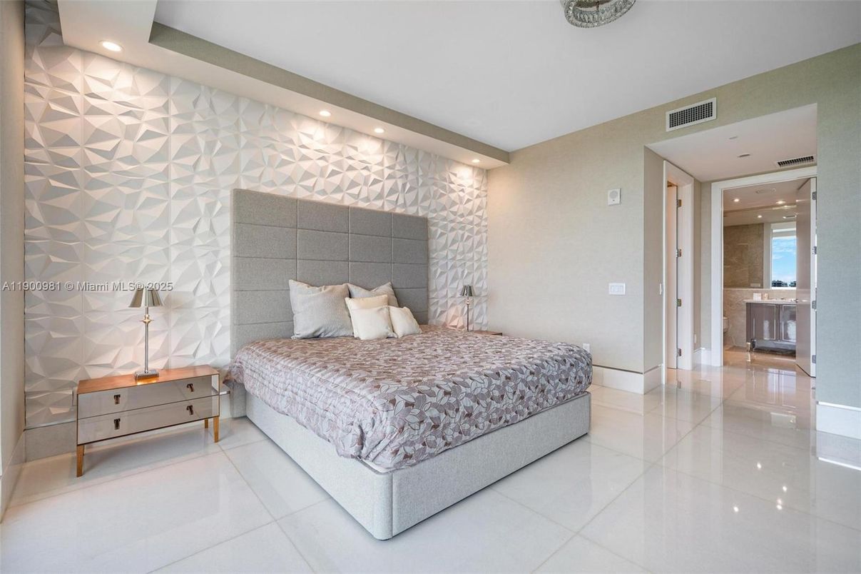 Bedroom, Interior, Recessed Lighting