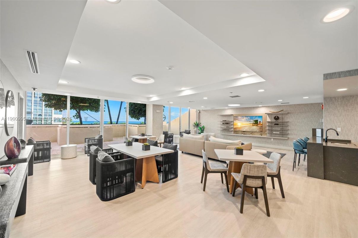 Dining room, Interior, Living room, Recessed Lighting, Water, Wood Texture Flooring