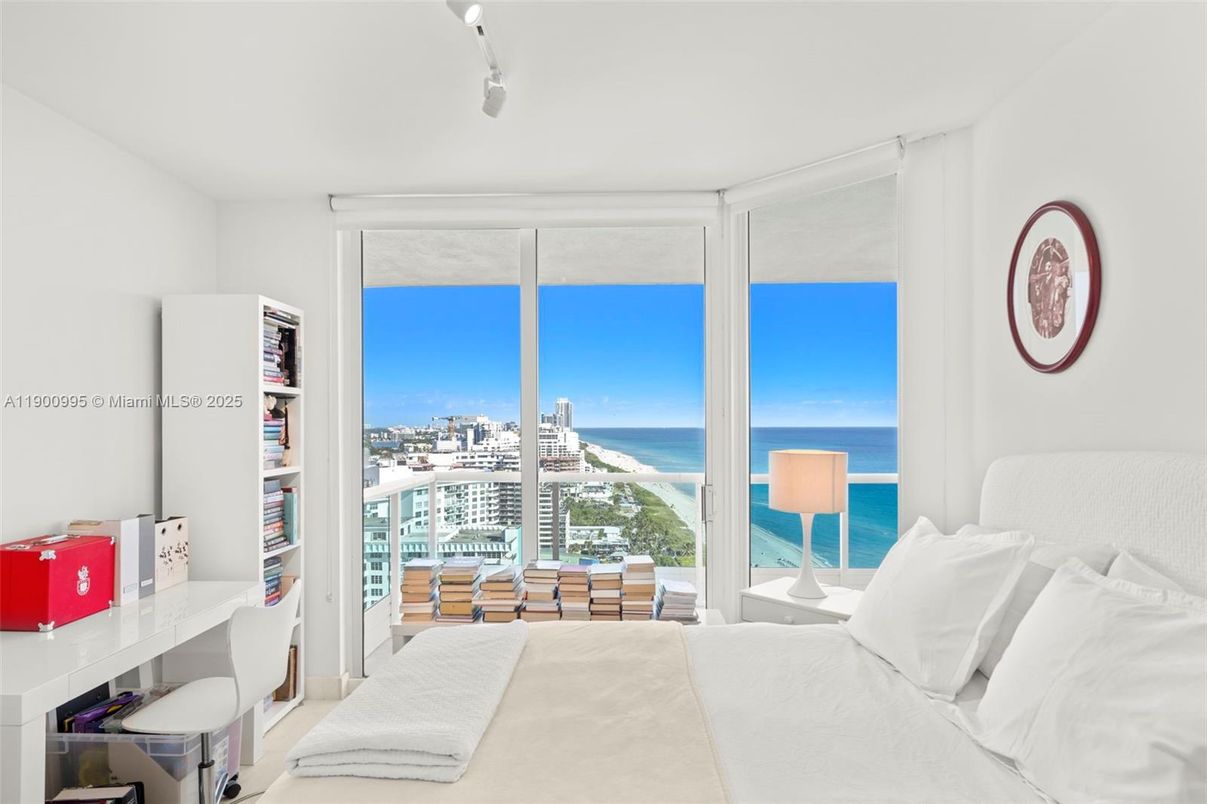 Bedroom, Interior, Water