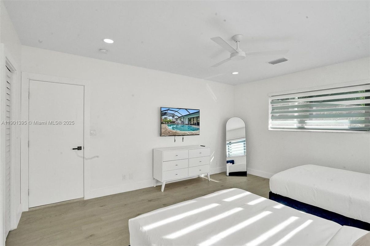 Bedroom, Interior, Recessed Lighting, Wood Texture Flooring