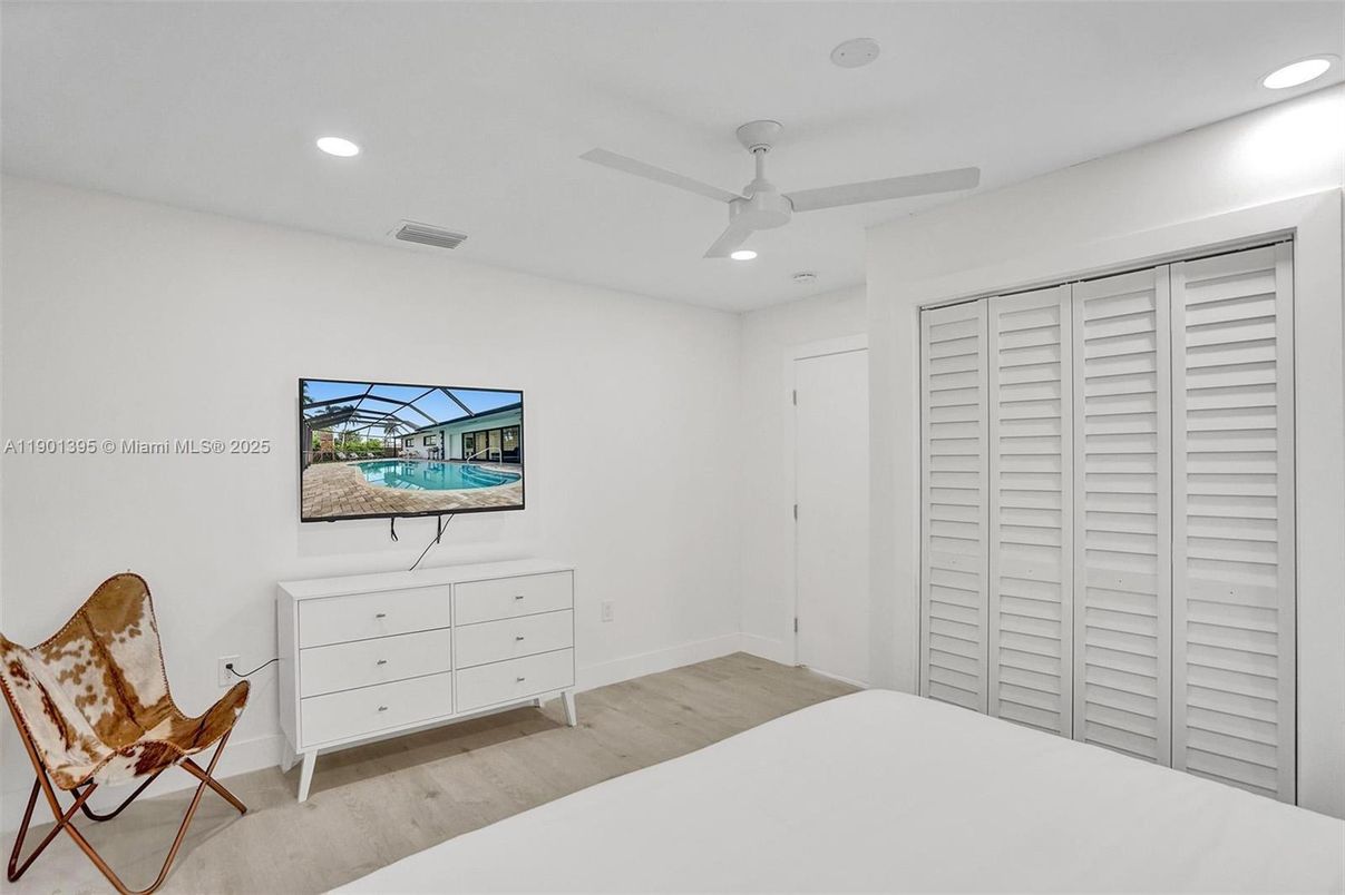 Bedroom, Interior, Recessed Lighting, Wood Texture Flooring