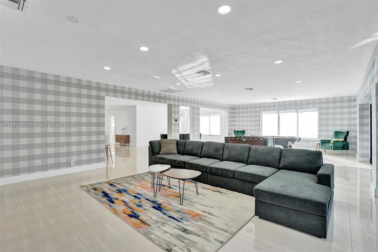 Interior, Living room, Recessed Lighting