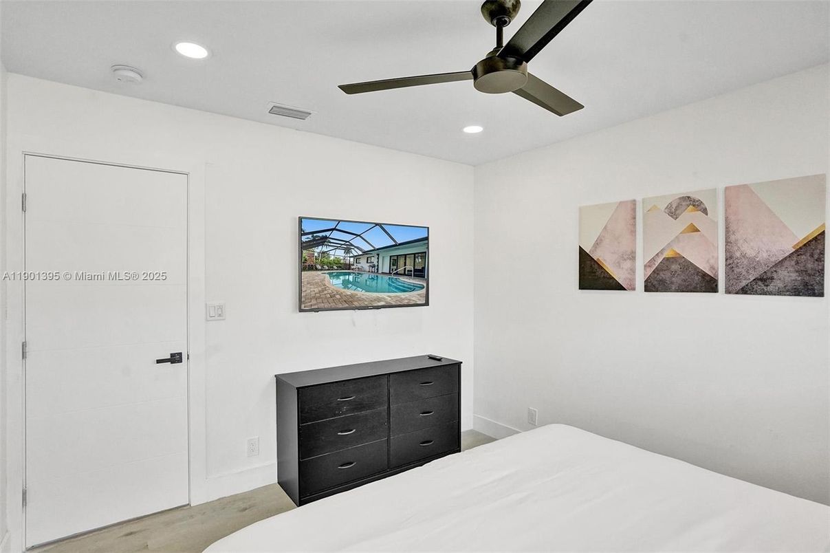 Bedroom, Interior, Recessed Lighting, Wood Texture Flooring