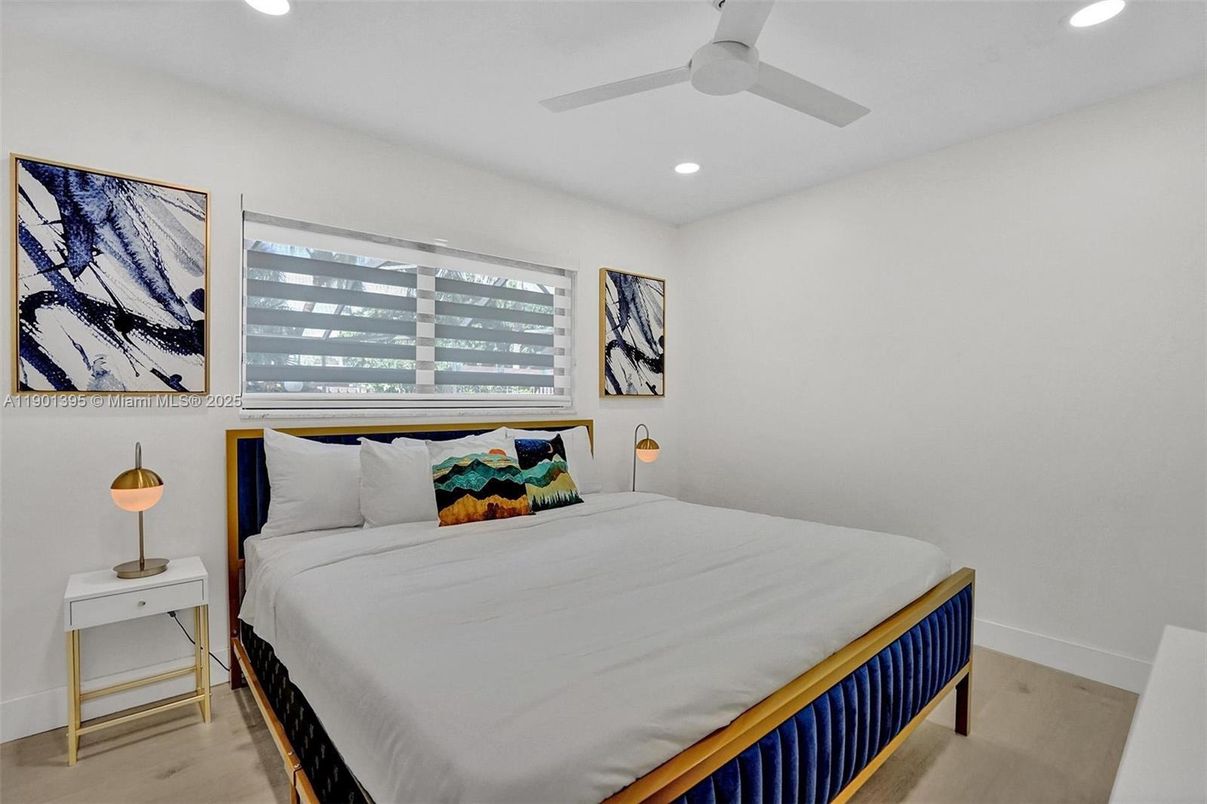 Bedroom, Interior, Recessed Lighting