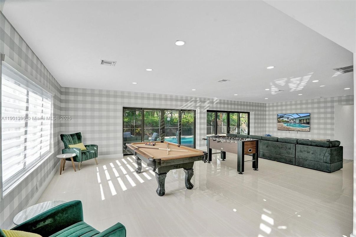 Billiard Table, Game Room, Interior, Recessed Lighting
