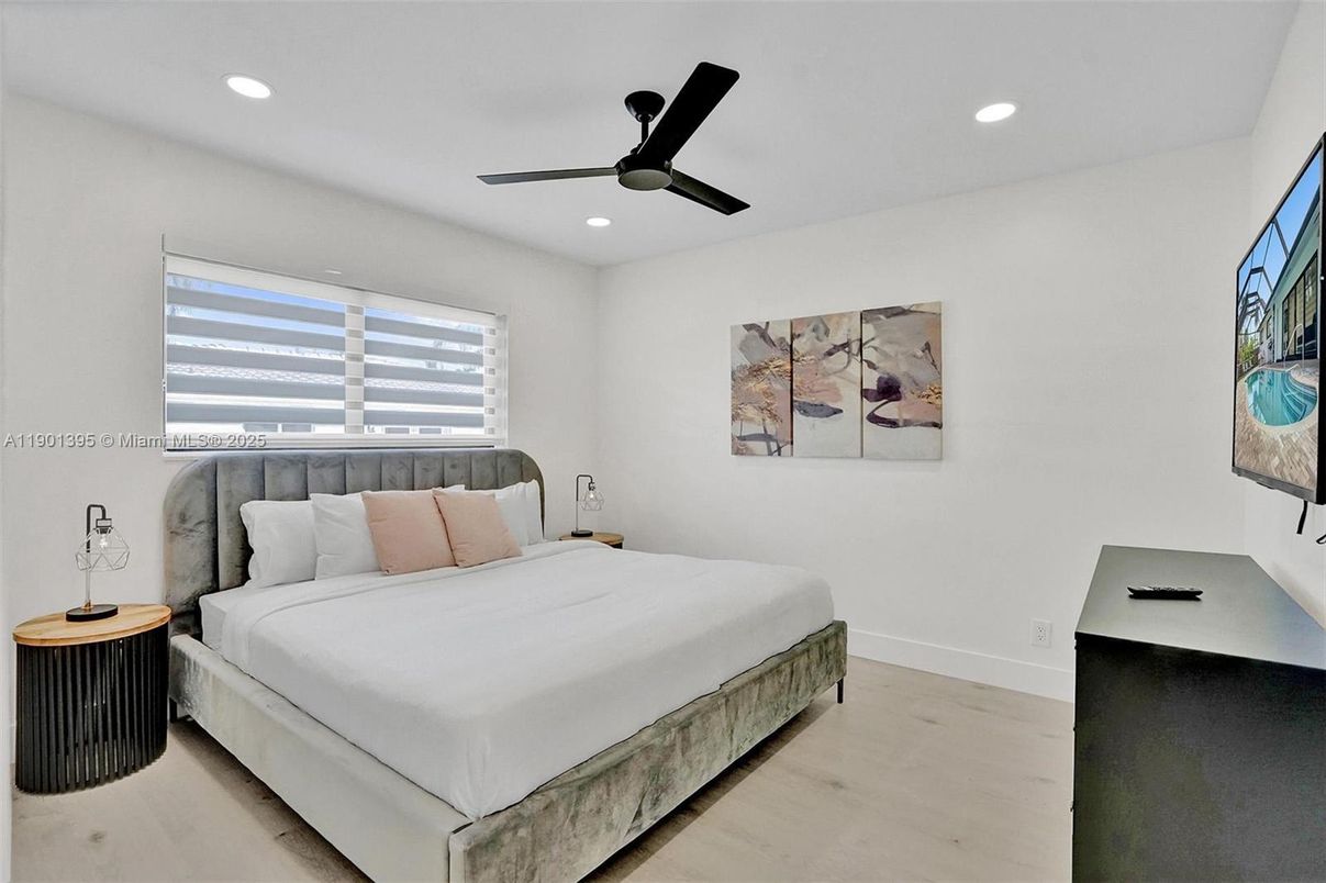 Bedroom, Interior, Recessed Lighting, Wood Texture Flooring