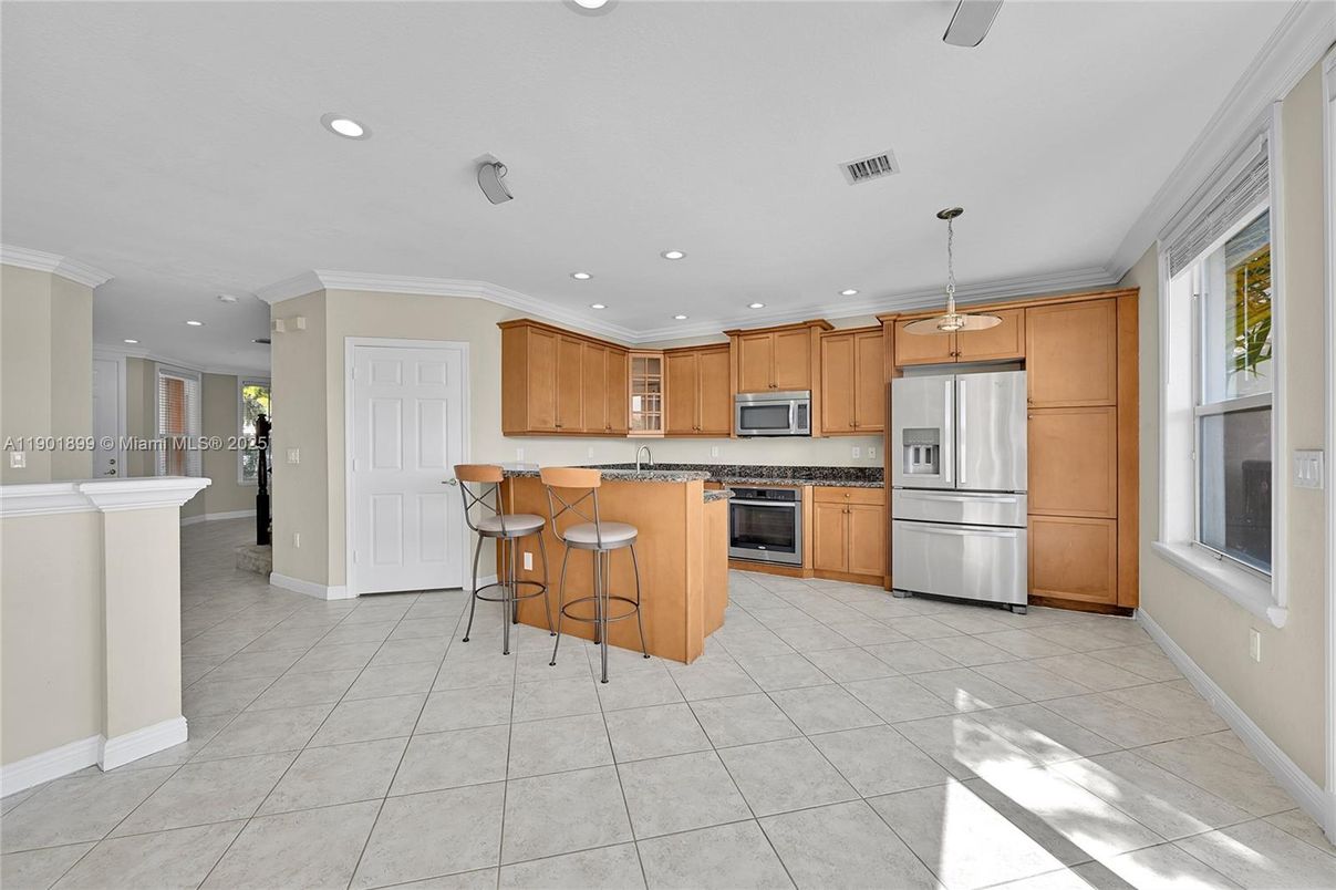 Interior, Kitchen, Pendant Lights, Recessed Lighting, Stainless Steel Appliances