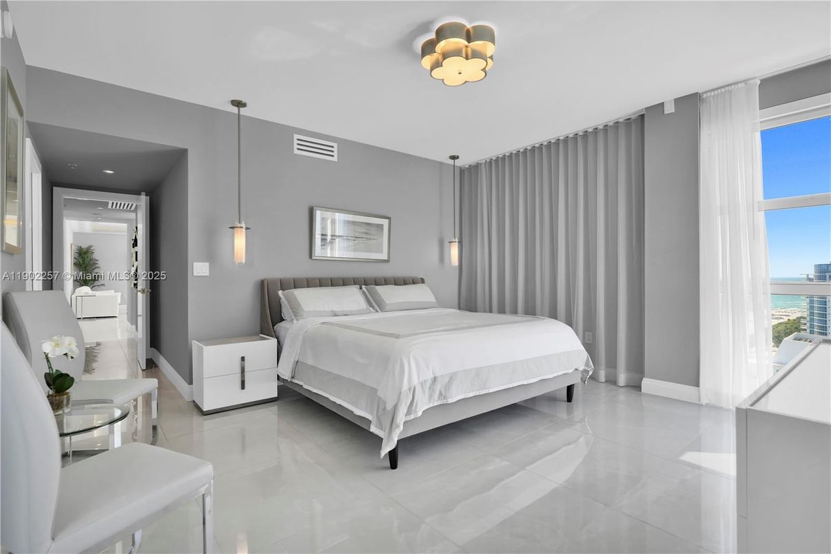 Bedroom, Interior, Pendant Lights, Water