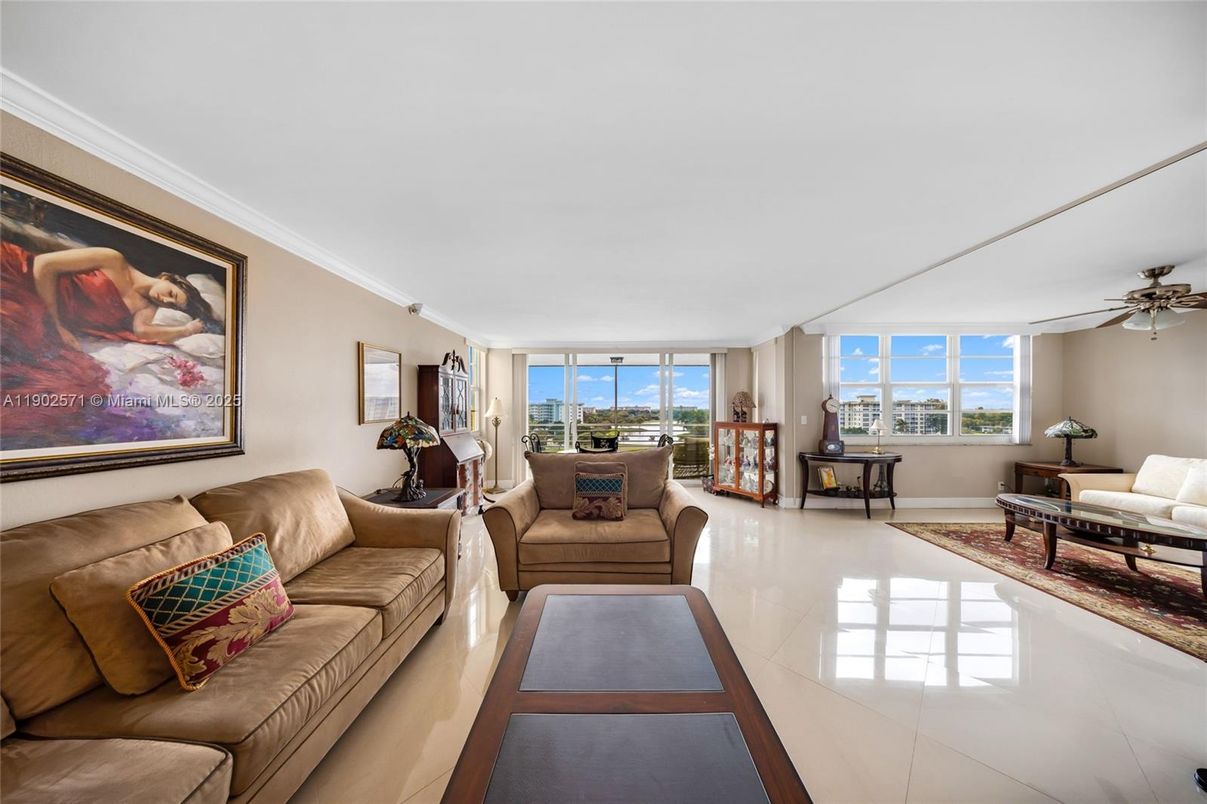 Interior, Living room, Water