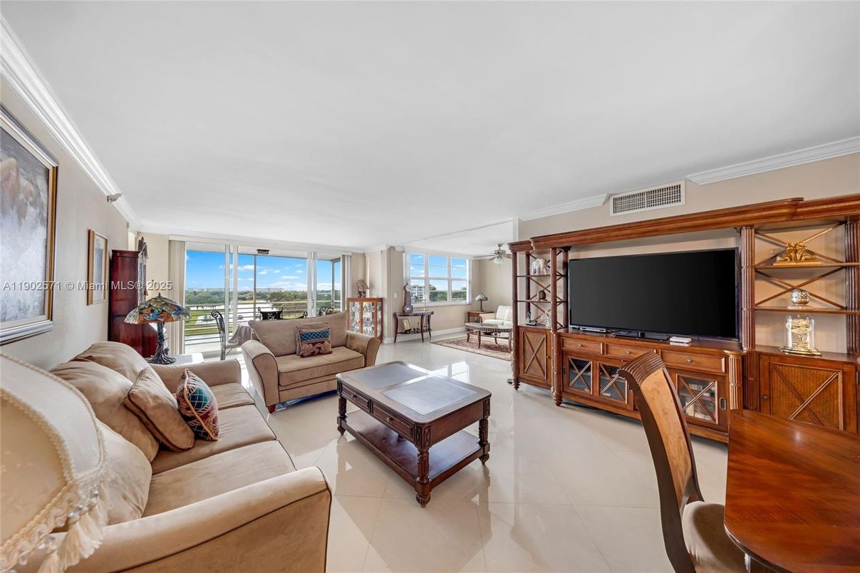 Interior, Living room, Water