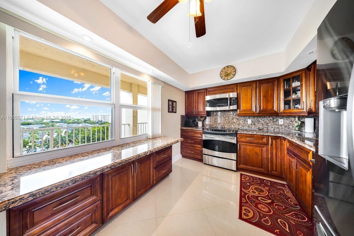 Interior, Kitchen, Stainless Steel Appliances