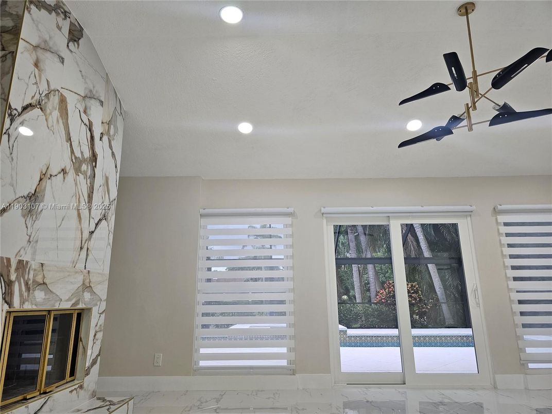 Empty room, Interior, Marble, Recessed Lighting