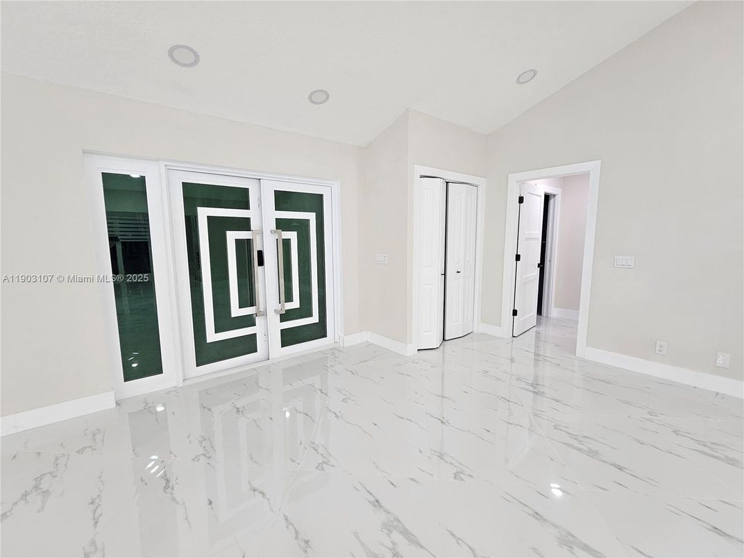 Empty room, Interior, Marble