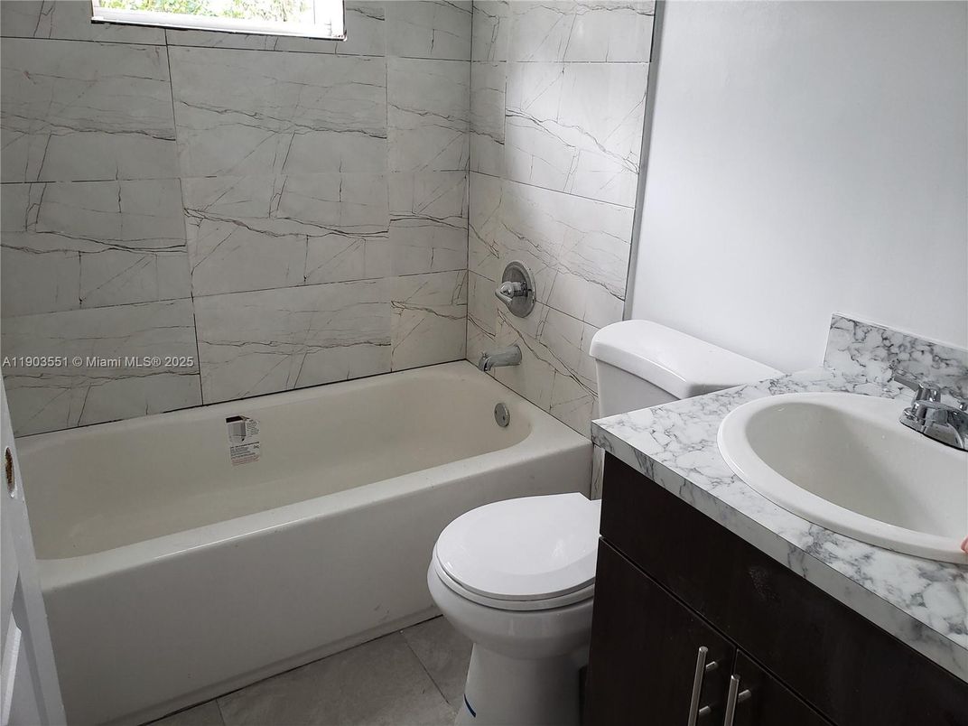 Bathroom, Interior, Marble Walls