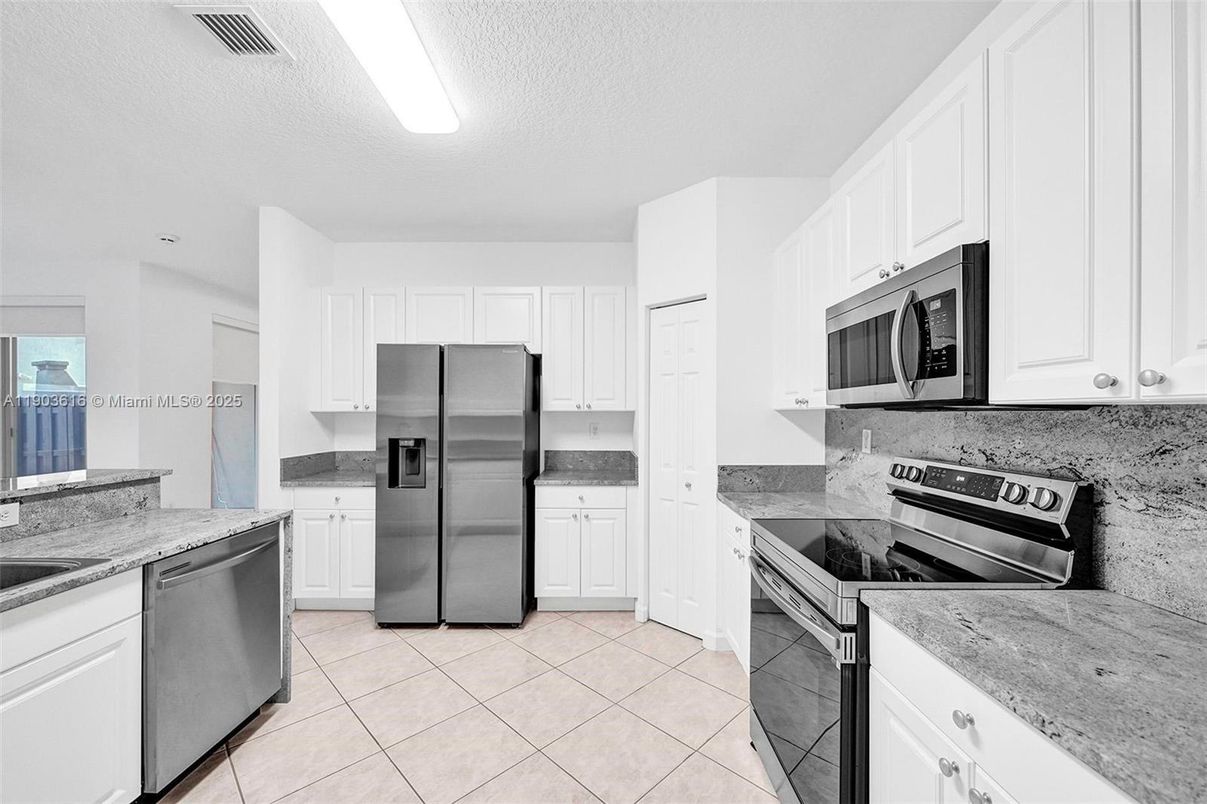 Interior, Kitchen, Stainless Steel Appliances