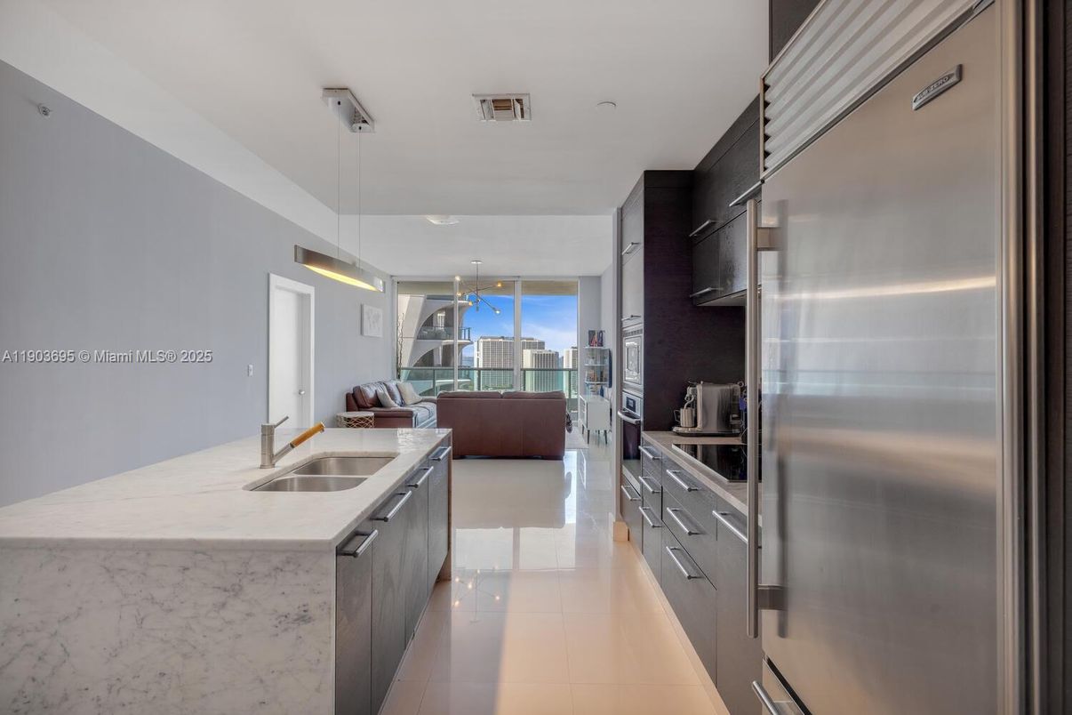 Interior, Kitchen, Pendant Lights, Stainless Steel Appliances