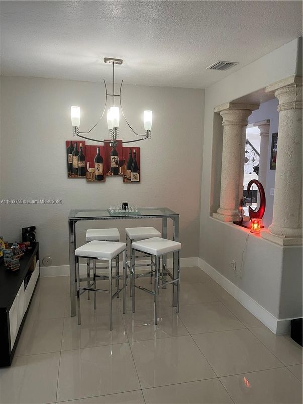 Chandelier, Dining room, Interior