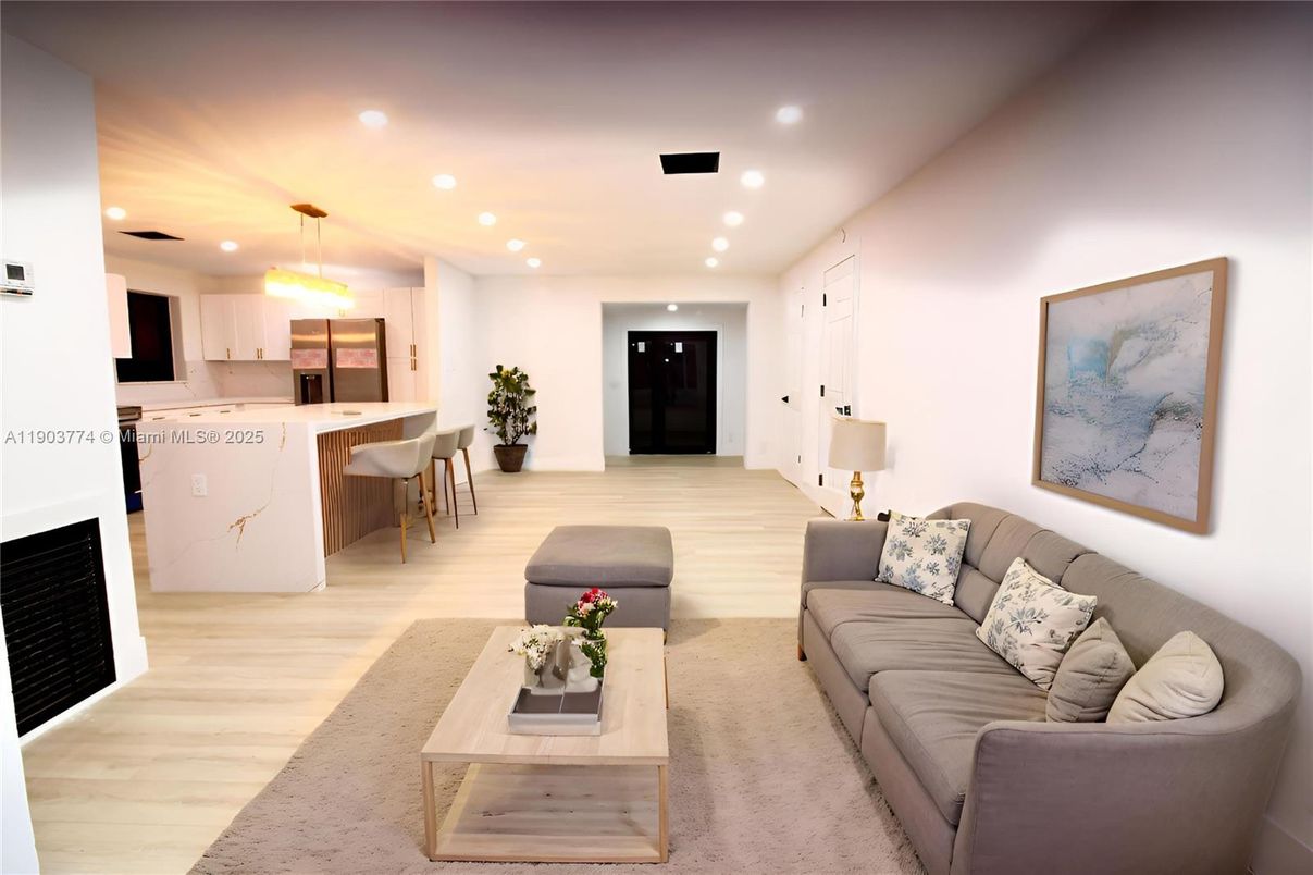 Interior, Kitchen, Living room, Pendant Lights, Recessed Lighting, Wood Texture Flooring