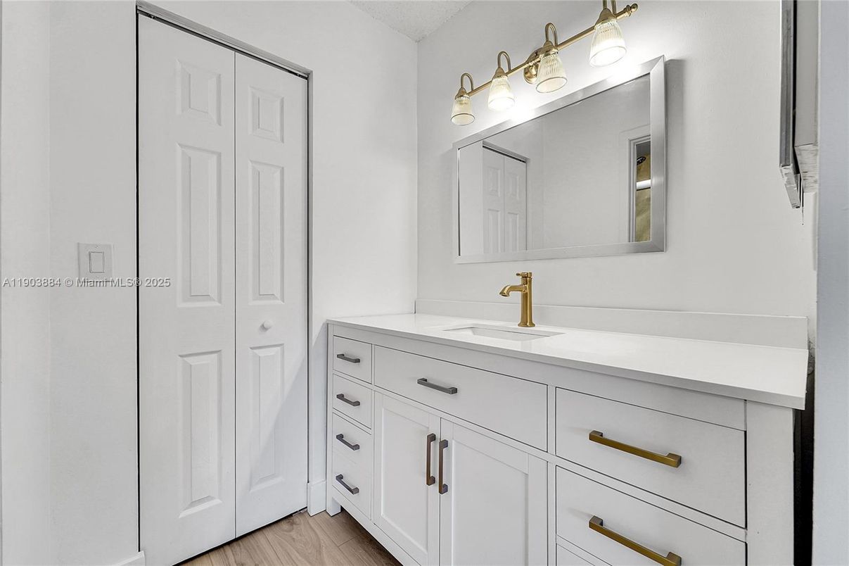 Bathroom, Dual Sink Vanities, Interior, Wood Texture Flooring