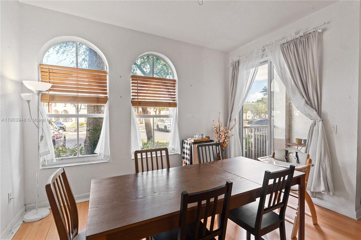 Dining room, Interior, Wood Texture Flooring