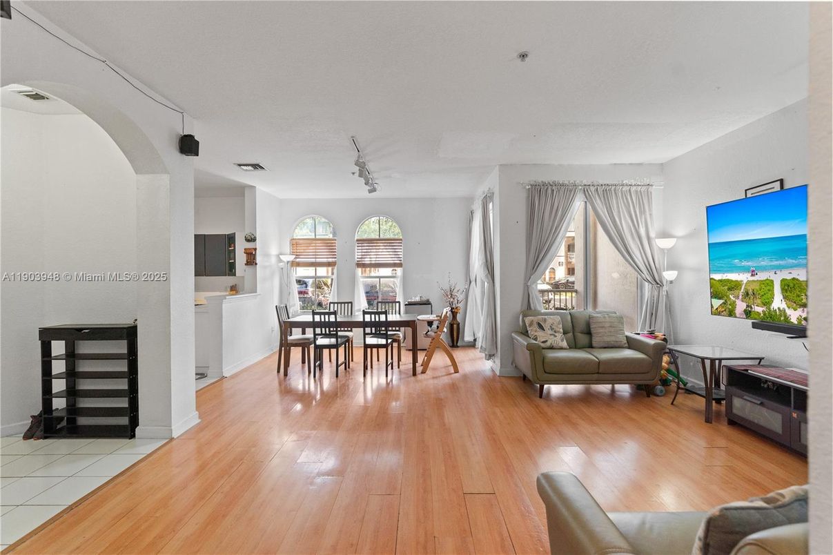 Dining room, Interior, Wood Texture Flooring