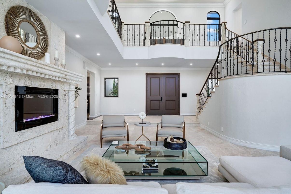 Fireplace, Interior, Living room, Recessed Lighting