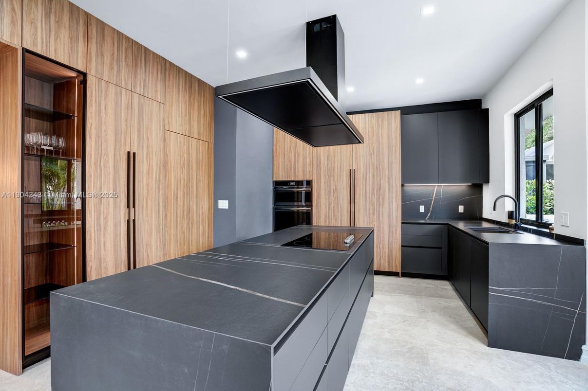 Interior, Kitchen, Recessed Lighting
