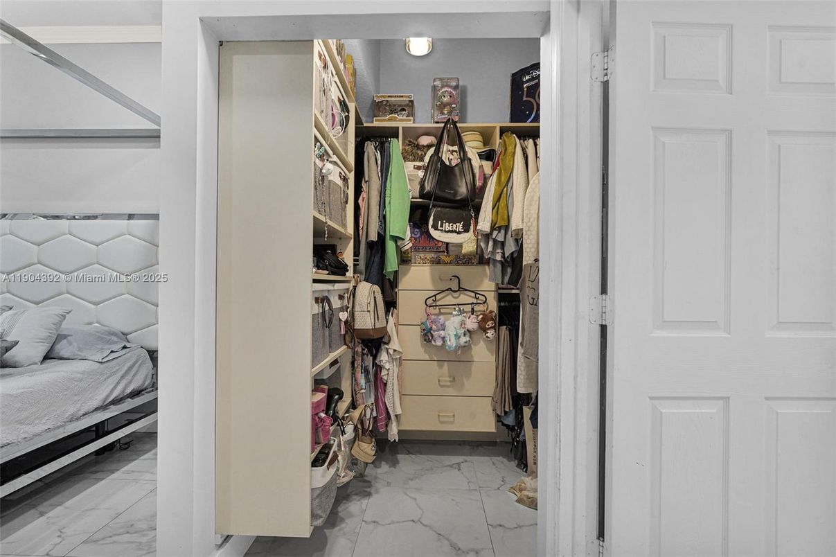 Interior, Marble, Walk-in Closets