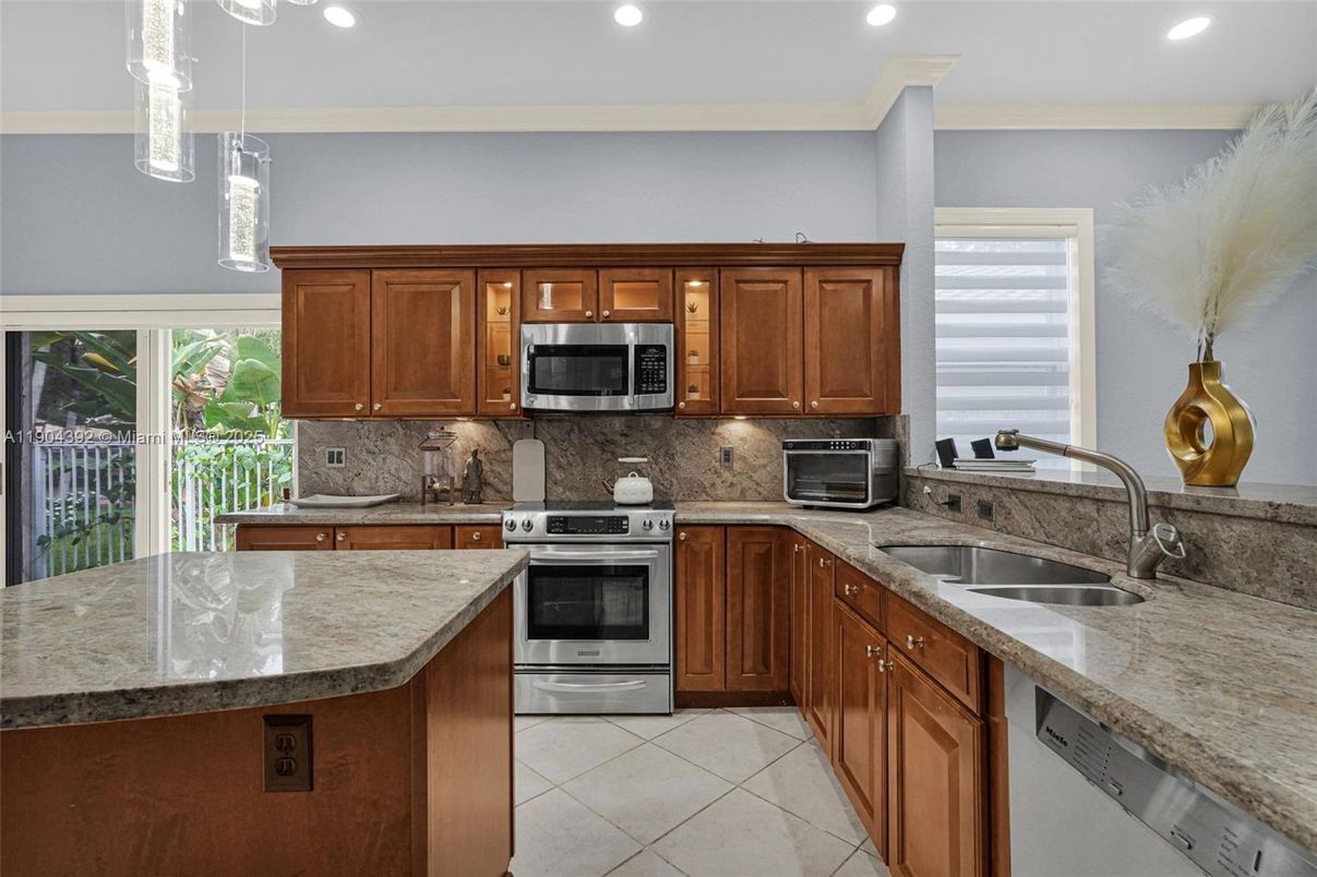 Interior, Kitchen, Pendant Lights, Recessed Lighting, Stainless Steel Appliances