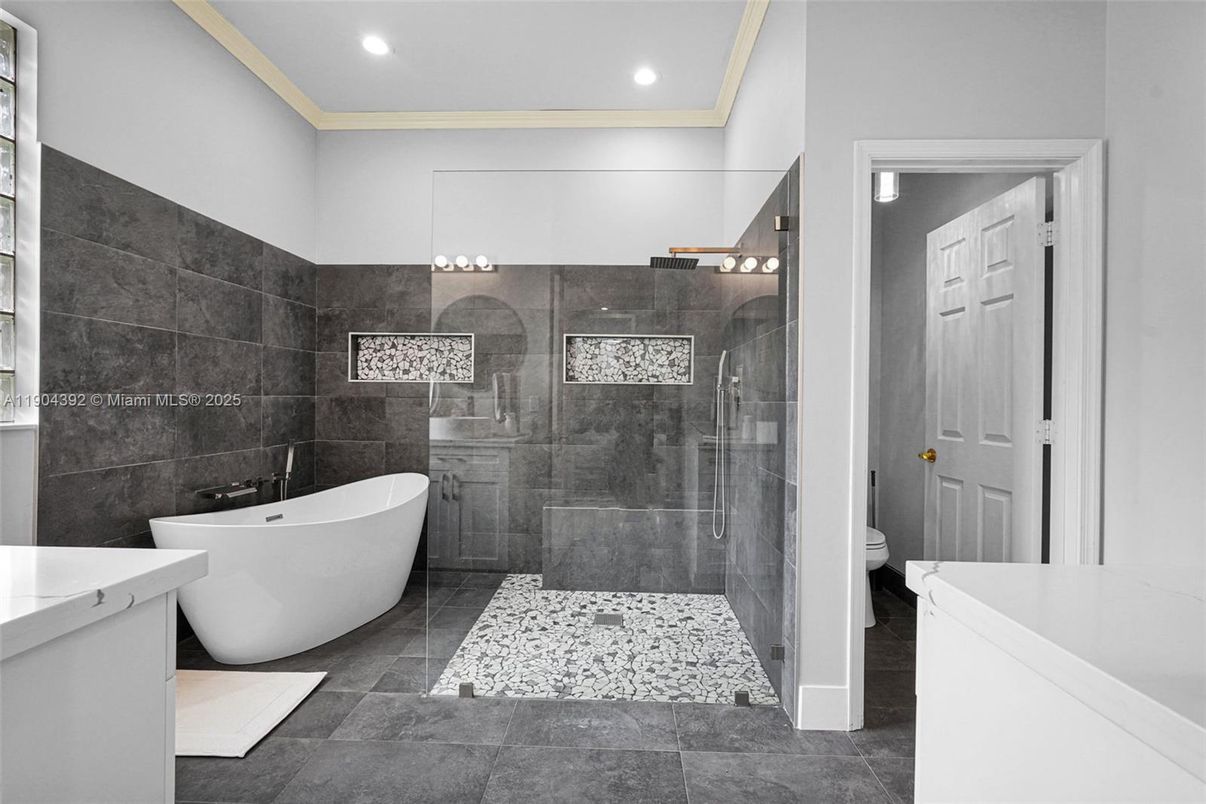 Bathroom, Free Standing Baths, Glass Shower, Interior, Recessed Lighting