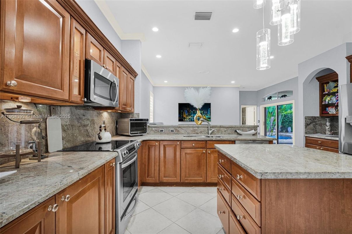 Interior, Kitchen, Pendant Lights, Recessed Lighting