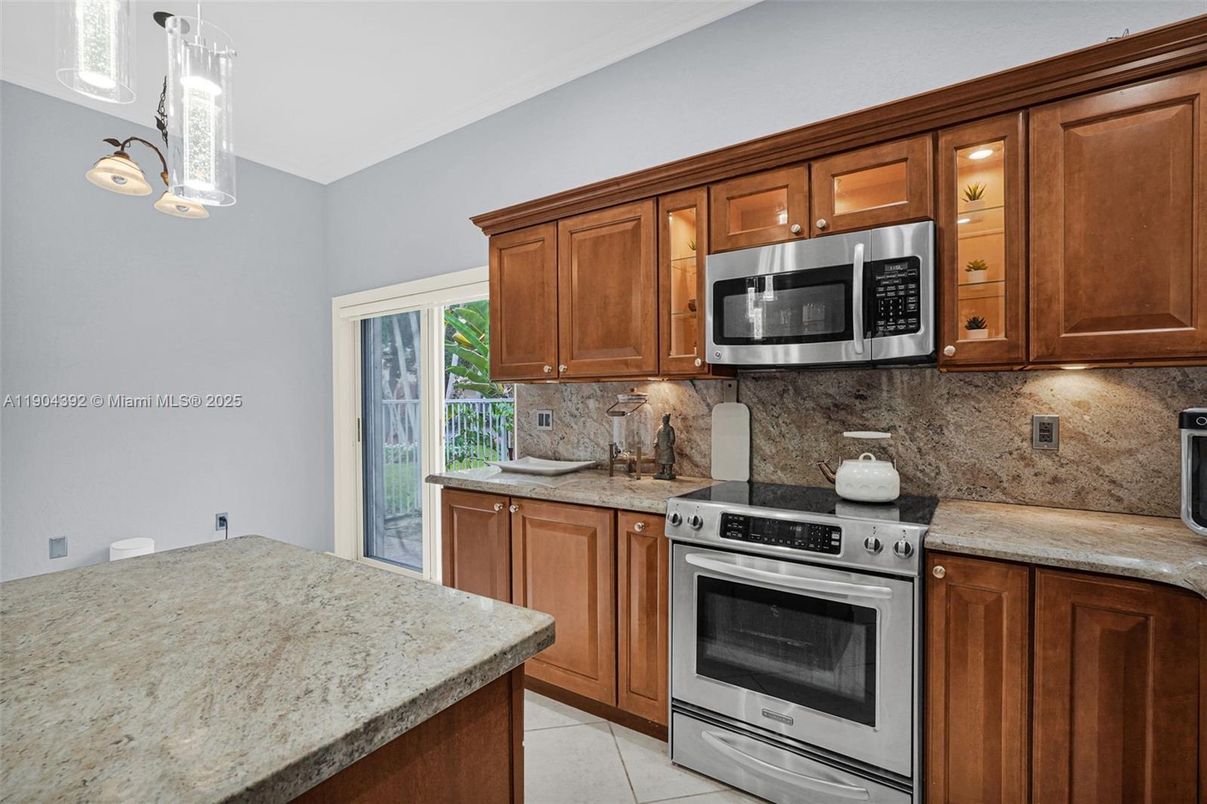Interior, Kitchen, Stainless Steel Appliances
