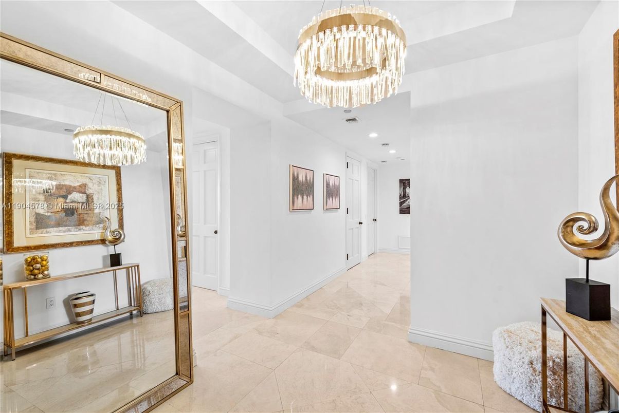 Chandelier, Interior, Recessed Lighting